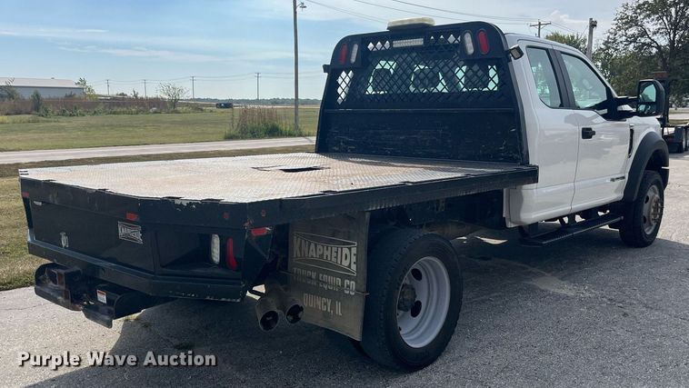 image for item LC9188 2018 Ford F450 Super Duty XL SuperCab flatbed truck
