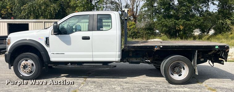 image for item LC9188 2018 Ford F450 Super Duty XL SuperCab flatbed truck