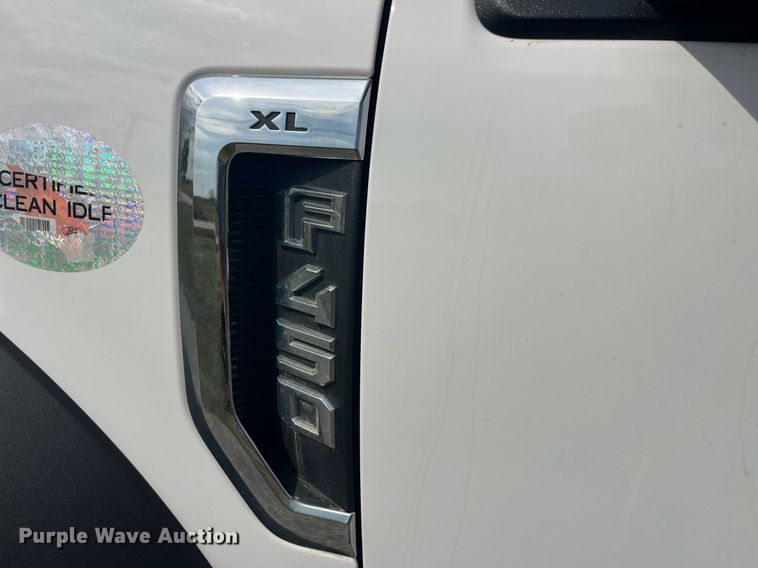 image for item LC9188 2018 Ford F450 Super Duty XL SuperCab flatbed truck