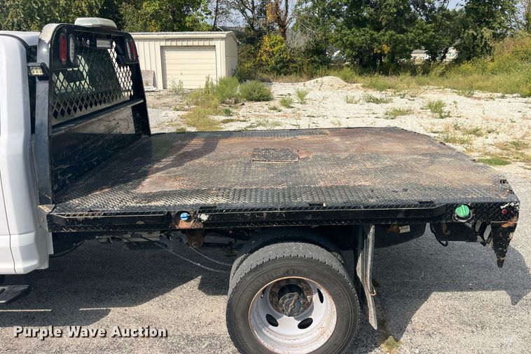 image for item LC9188 2018 Ford F450 Super Duty XL SuperCab flatbed truck