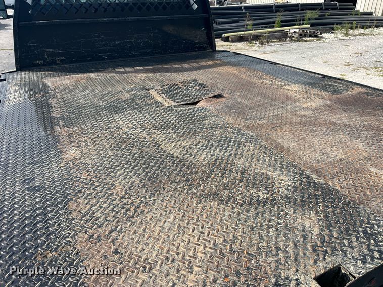 image for item LC9188 2018 Ford F450 Super Duty XL SuperCab flatbed truck