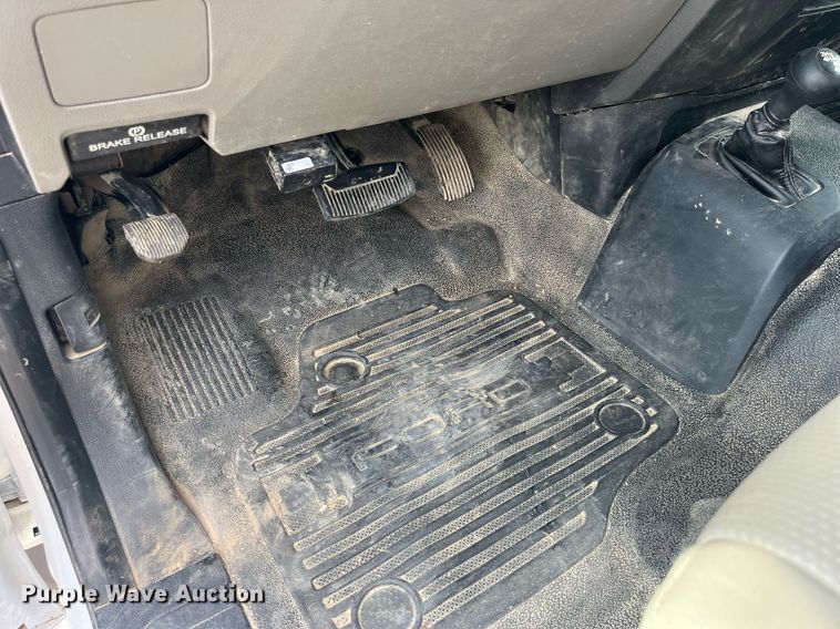 image for item LC9188 2018 Ford F450 Super Duty XL SuperCab flatbed truck