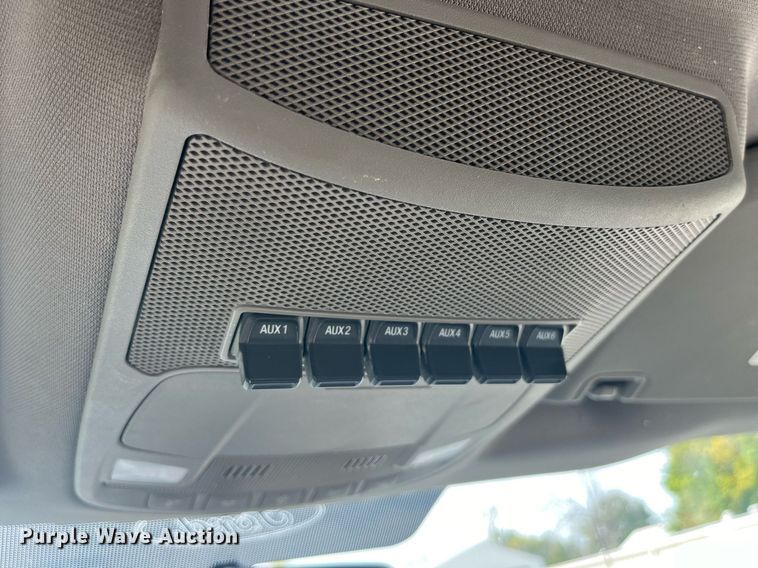 image for item LC9188 2018 Ford F450 Super Duty XL SuperCab flatbed truck