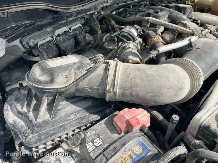 image for item LC9188 2018 Ford F450 Super Duty XL SuperCab flatbed truck