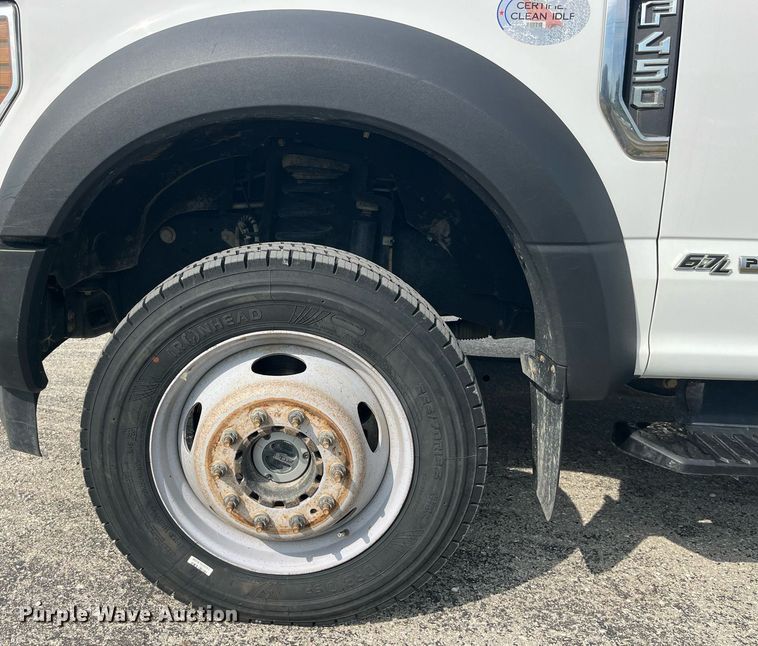 image for item LC9188 2018 Ford F450 Super Duty XL SuperCab flatbed truck