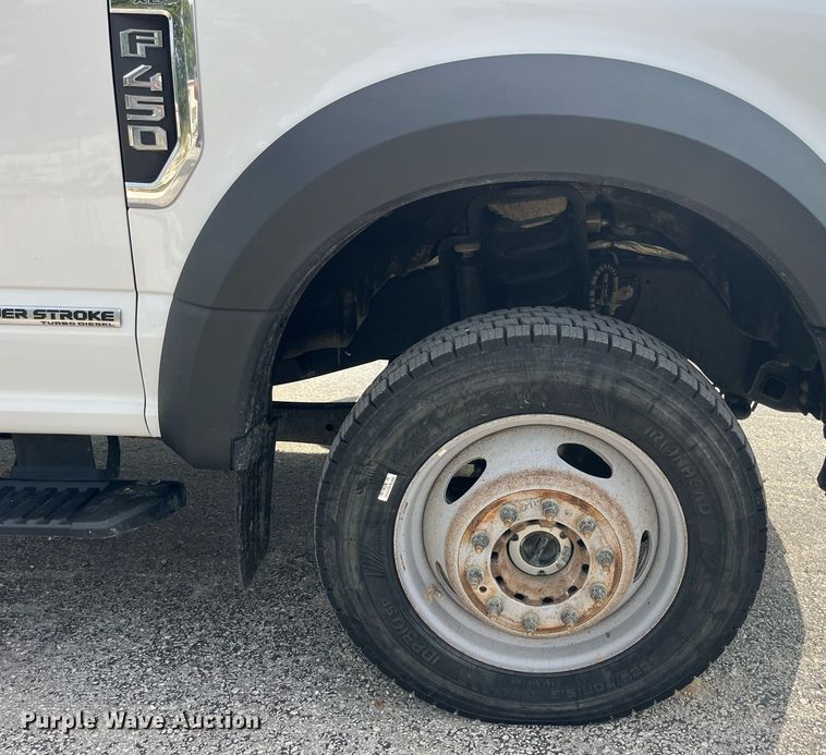 image for item LC9188 2018 Ford F450 Super Duty XL SuperCab flatbed truck