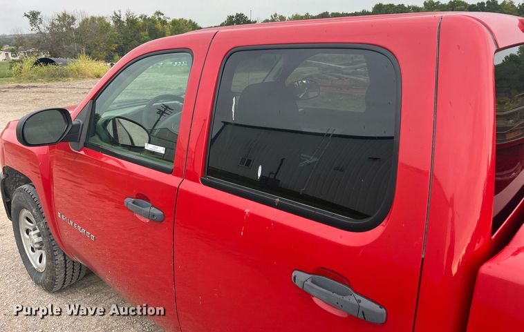 image for item LC9197 2007 Chevrolet Silverado 1500 Crew Cab pickup truck