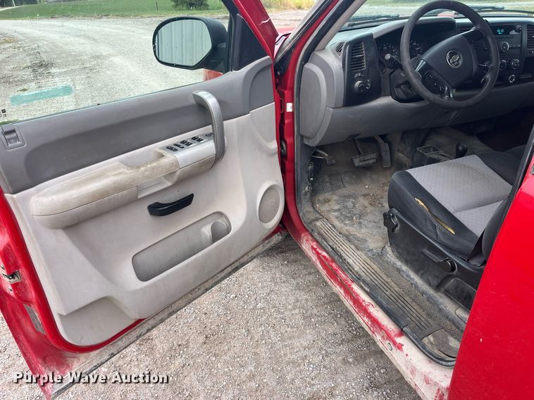 image for item LC9197 2007 Chevrolet Silverado 1500 Crew Cab pickup truck