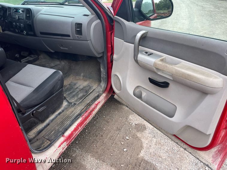 image for item LC9197 2007 Chevrolet Silverado 1500 Crew Cab pickup truck