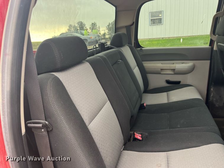 image for item LC9197 2007 Chevrolet Silverado 1500 Crew Cab pickup truck