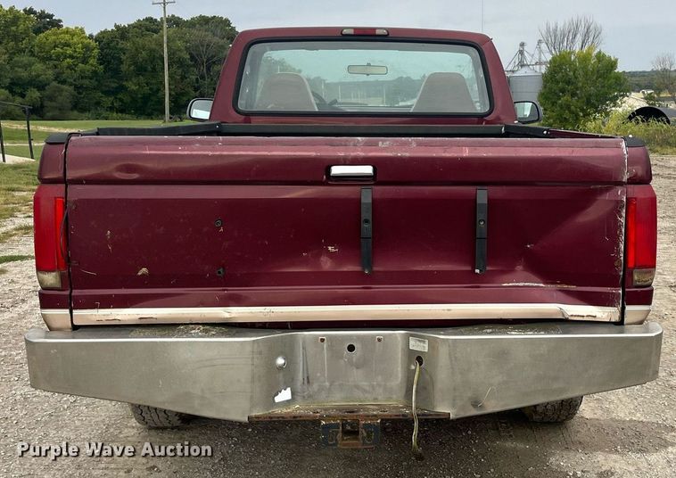 image for item LC9198 1996 Ford F150 pickup truck