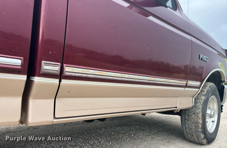 image for item LC9198 1996 Ford F150 pickup truck