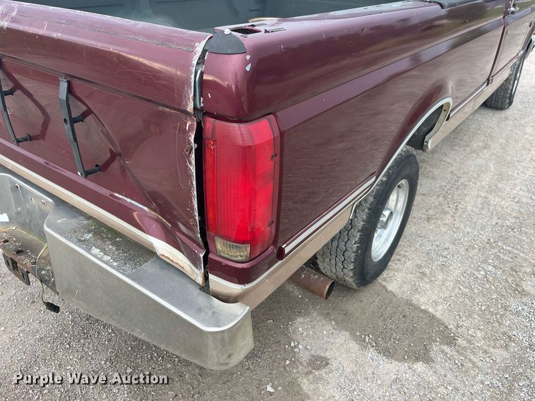 image for item LC9198 1996 Ford F150 pickup truck