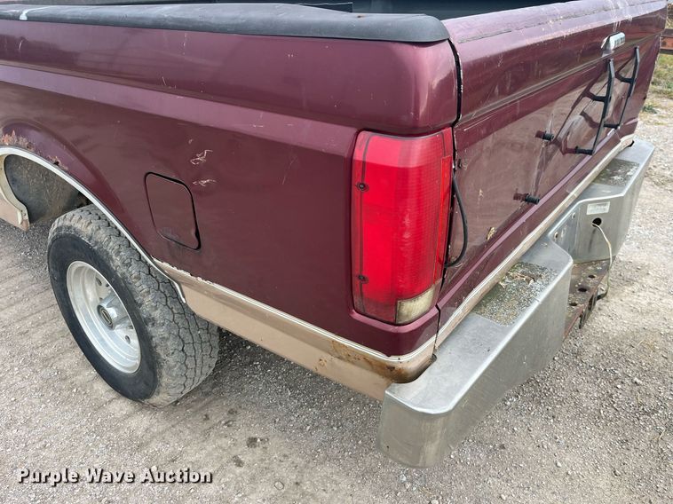 image for item LC9198 1996 Ford F150 pickup truck