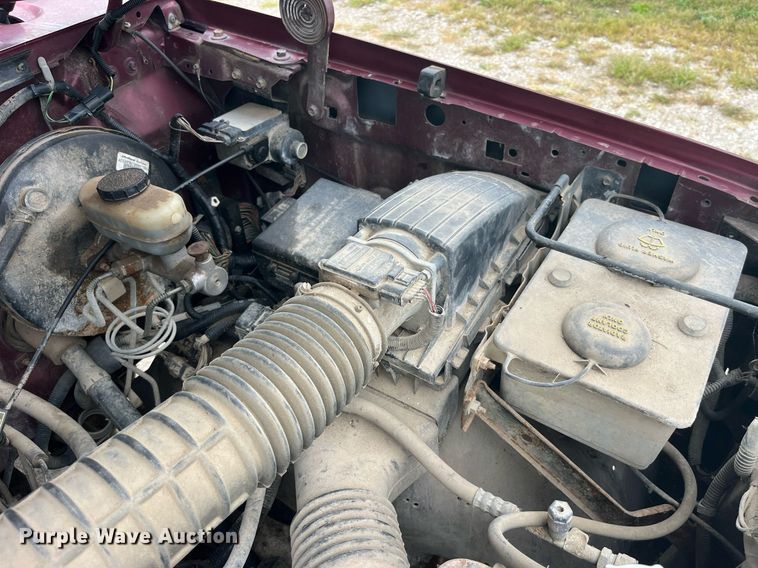 image for item LC9198 1996 Ford F150 pickup truck