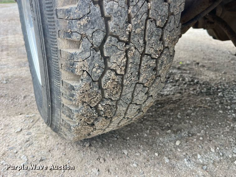 image for item LC9198 1996 Ford F150 pickup truck