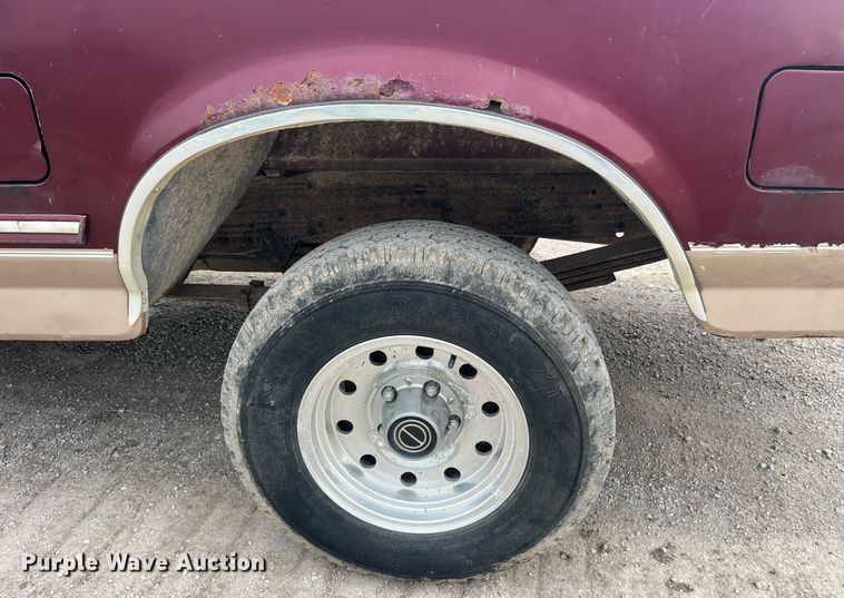 image for item LC9198 1996 Ford F150 pickup truck