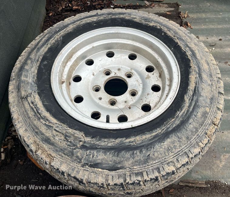 image for item LC9198 1996 Ford F150 pickup truck