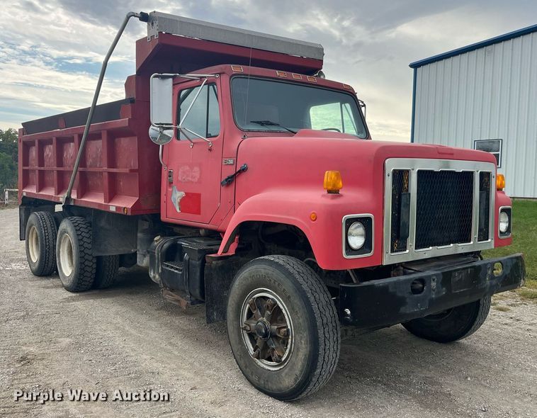 image for item LC9199 1988 International  F2574 dump truck