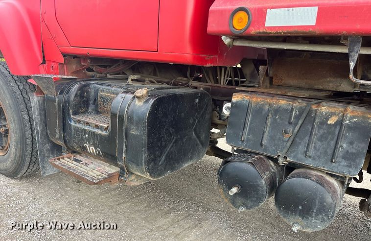 image for item LC9199 1988 International  F2574 dump truck