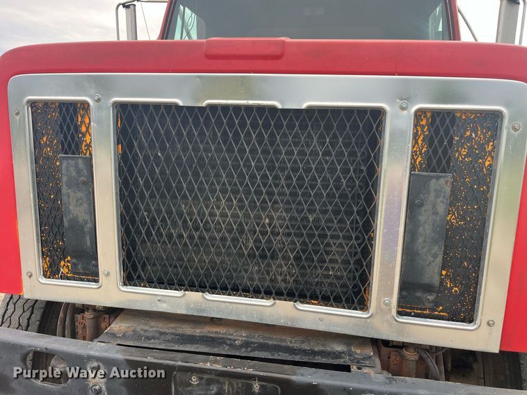 image for item LC9199 1988 International  F2574 dump truck