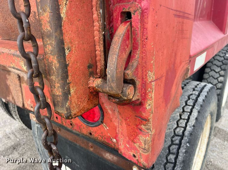 image for item LC9199 1988 International  F2574 dump truck