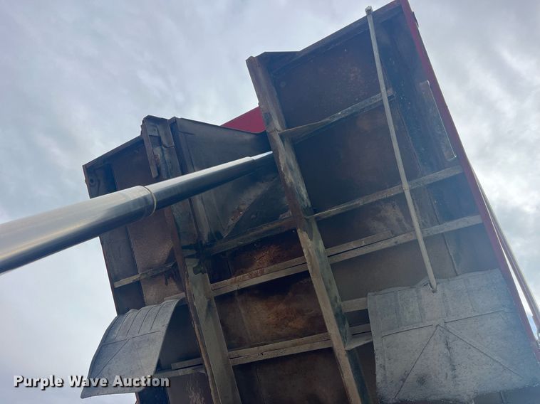 image for item LC9199 1988 International  F2574 dump truck