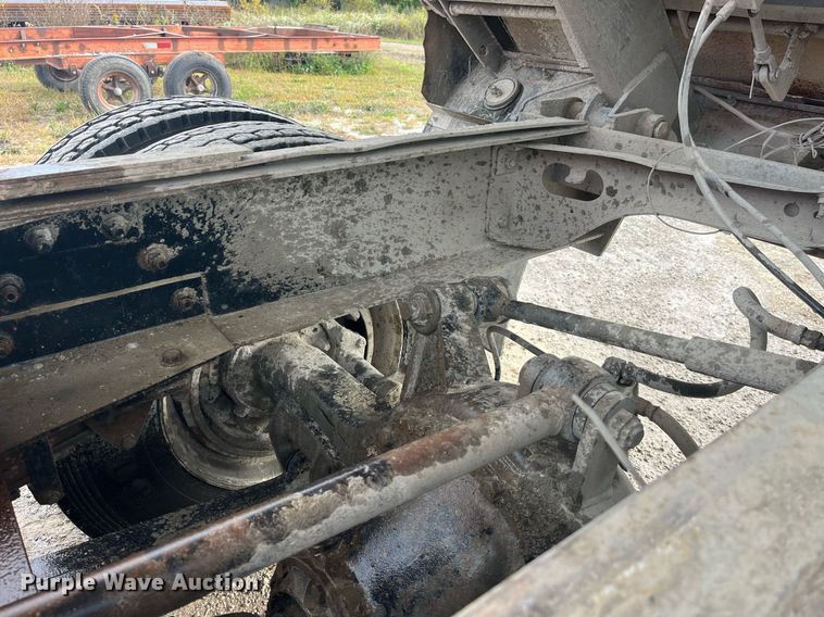 image for item LC9199 1988 International  F2574 dump truck