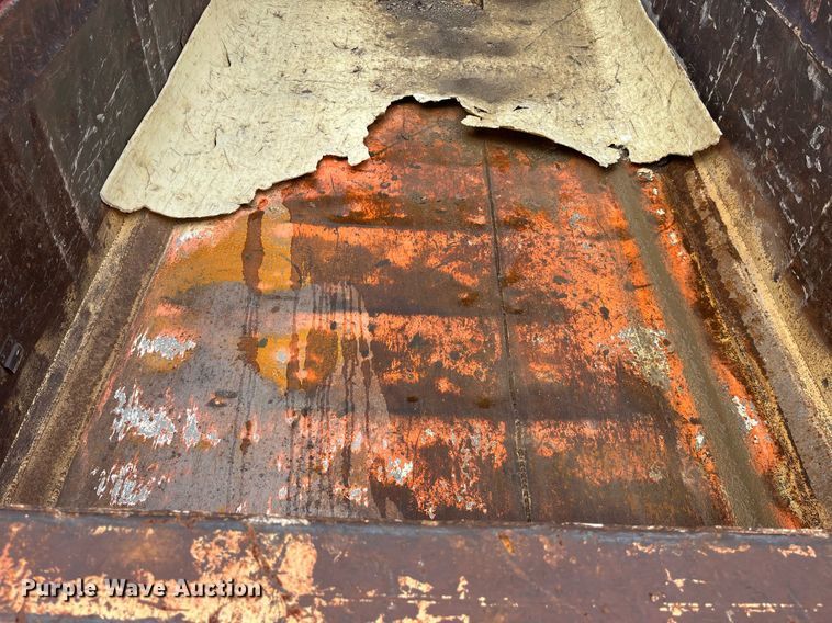 image for item LC9199 1988 International  F2574 dump truck