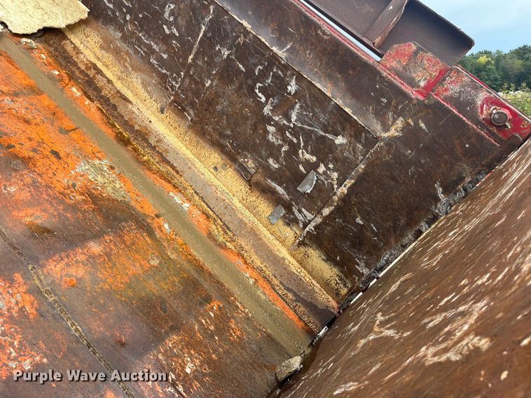 image for item LC9199 1988 International  F2574 dump truck