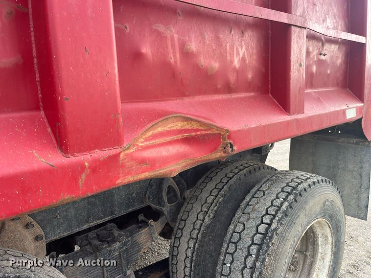 image for item LC9199 1988 International  F2574 dump truck