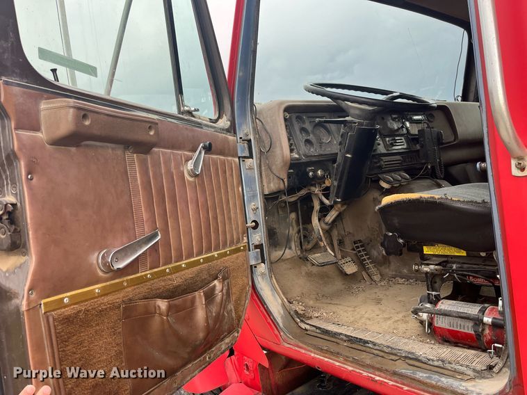 image for item LC9199 1988 International  F2574 dump truck