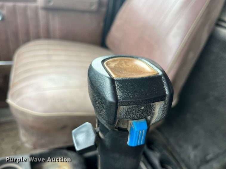 image for item LC9199 1988 International  F2574 dump truck