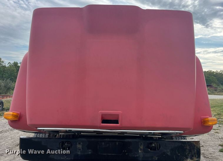 image for item LC9199 1988 International  F2574 dump truck