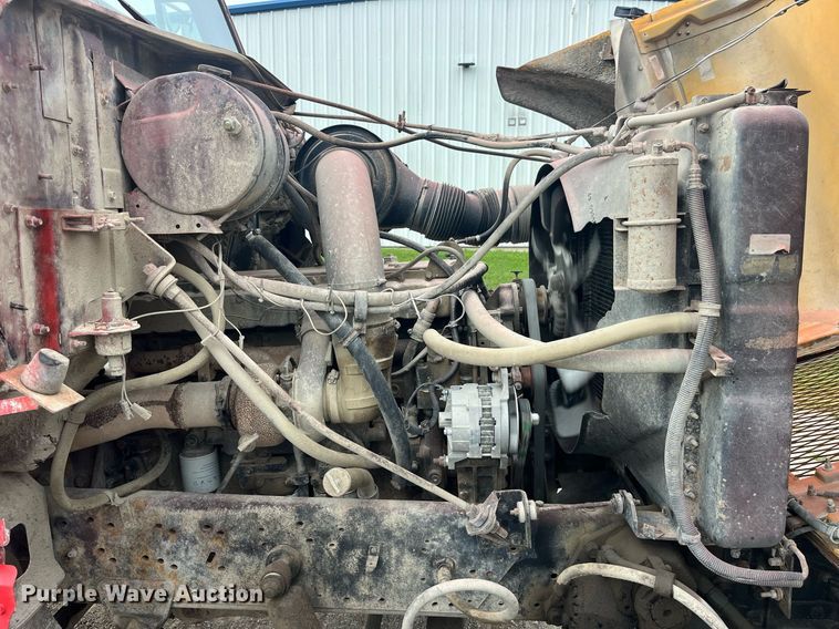 image for item LC9199 1988 International  F2574 dump truck