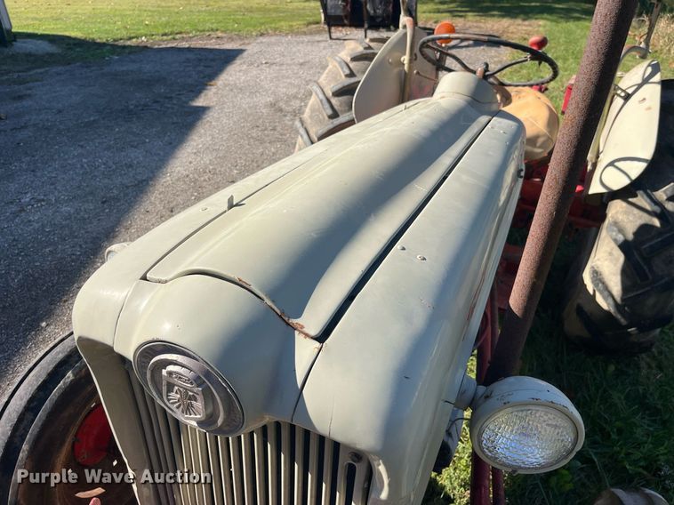 image for item LC9216 Ford tractor