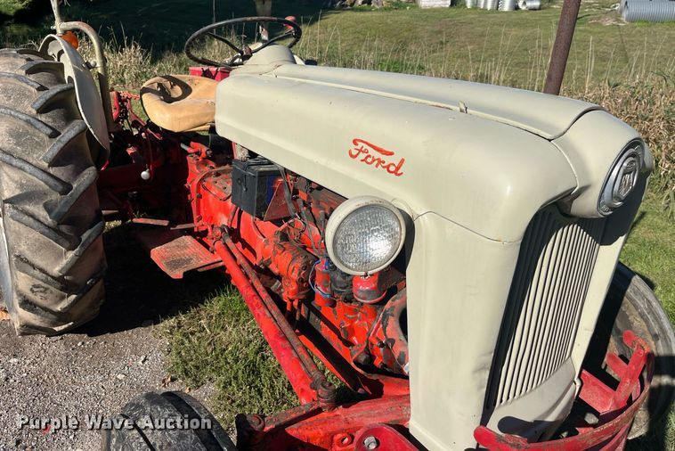 image for item LC9216 Ford tractor