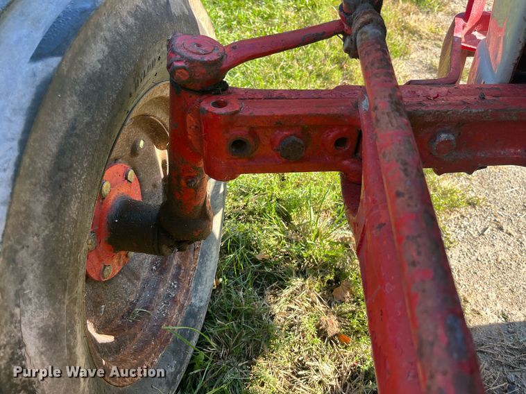 image for item LC9216 Ford tractor