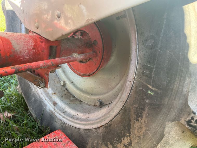 image for item LC9216 Ford tractor