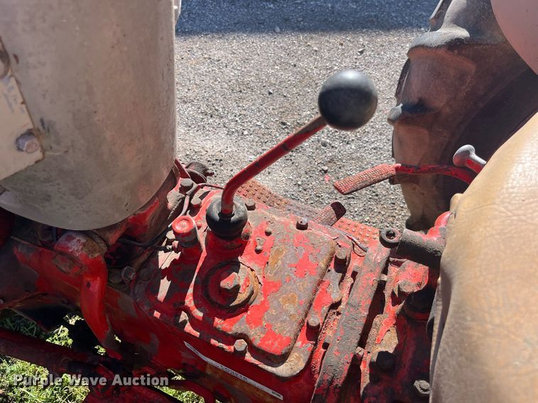 image for item LC9216 Ford tractor