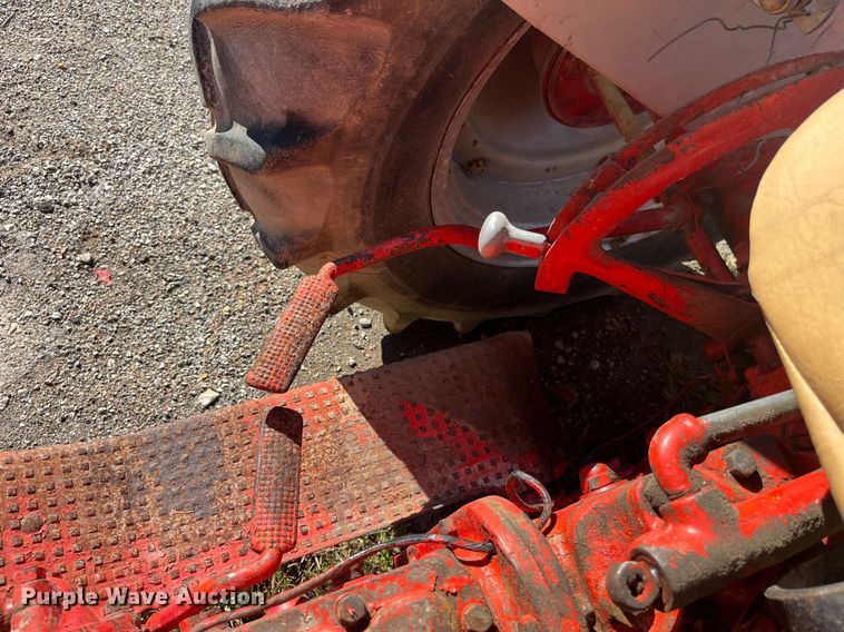 image for item LC9216 Ford tractor