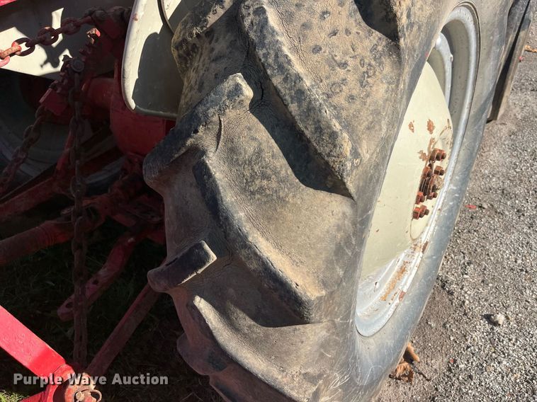 image for item LC9216 Ford tractor