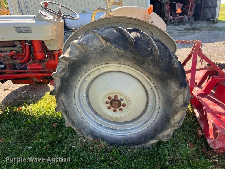 image for item LC9216 Ford tractor