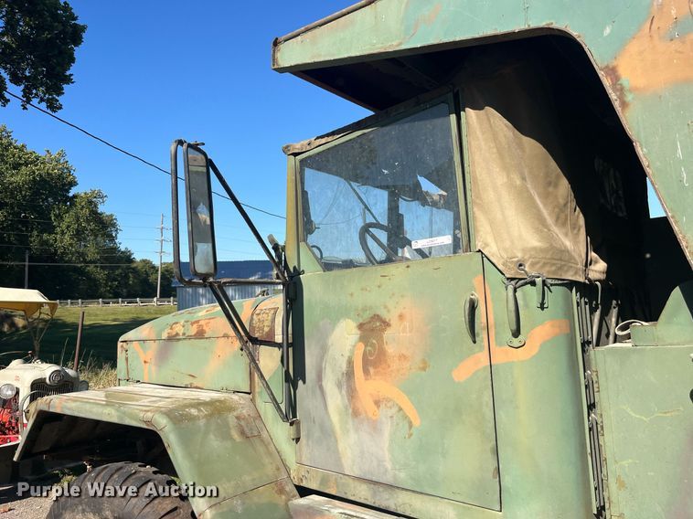 image for item LC9217 1961 International M51 dump truck