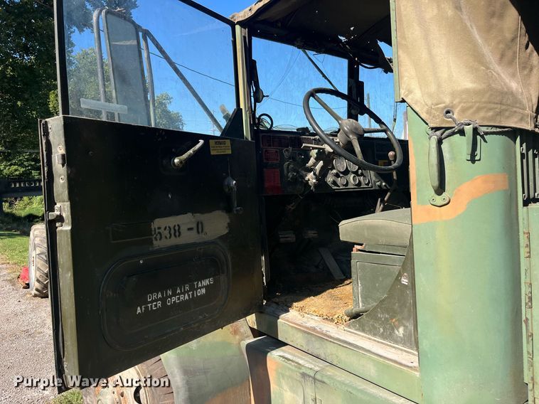 image for item LC9217 1961 International M51 dump truck