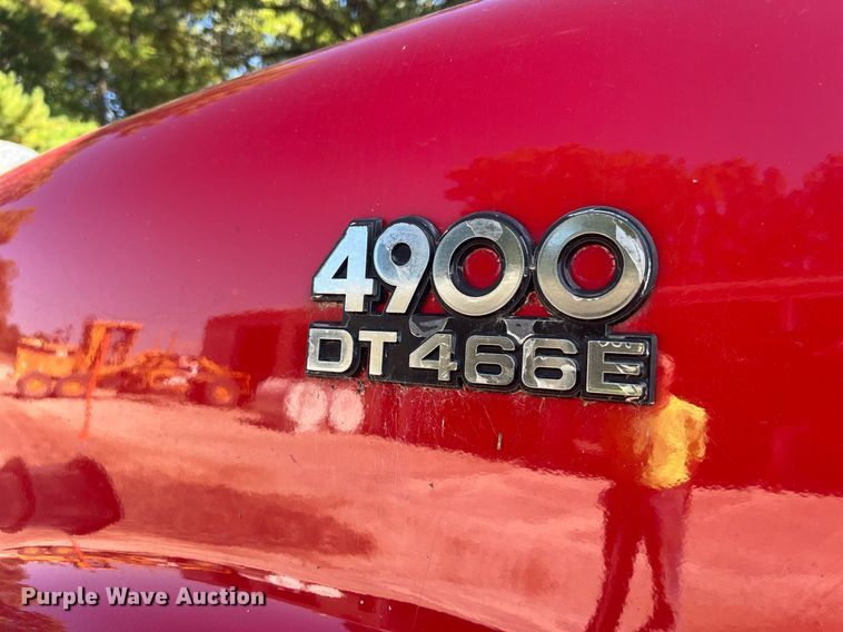 image for item LC9218 1998 International  4900 dump truck