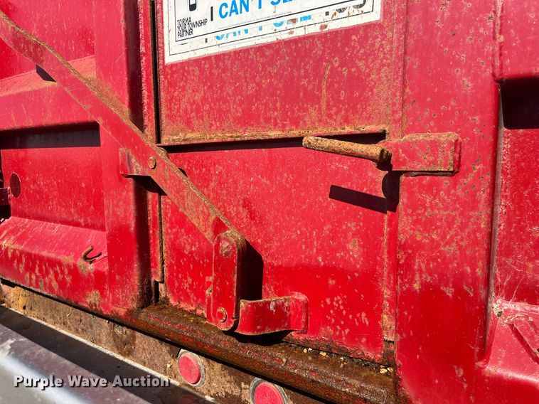 image for item LC9218 1998 International  4900 dump truck