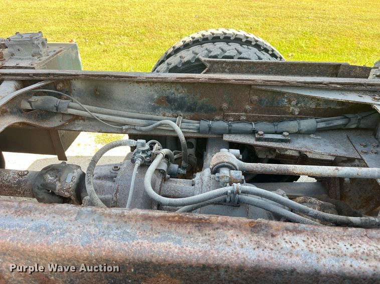 image for item LC9218 1998 International  4900 dump truck