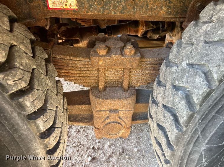 image for item LC9218 1998 International  4900 dump truck