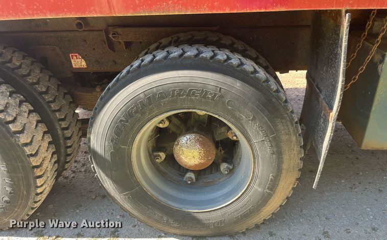 image for item LC9218 1998 International  4900 dump truck